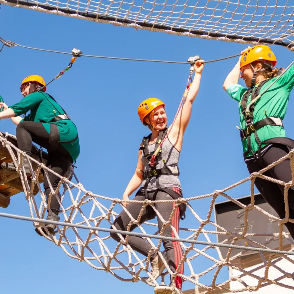 Naisten virkistyspäivä Laajavuoren seikkailupuistossa Jyväskylässä